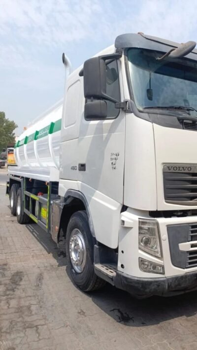 Extra Large water supply Tanker